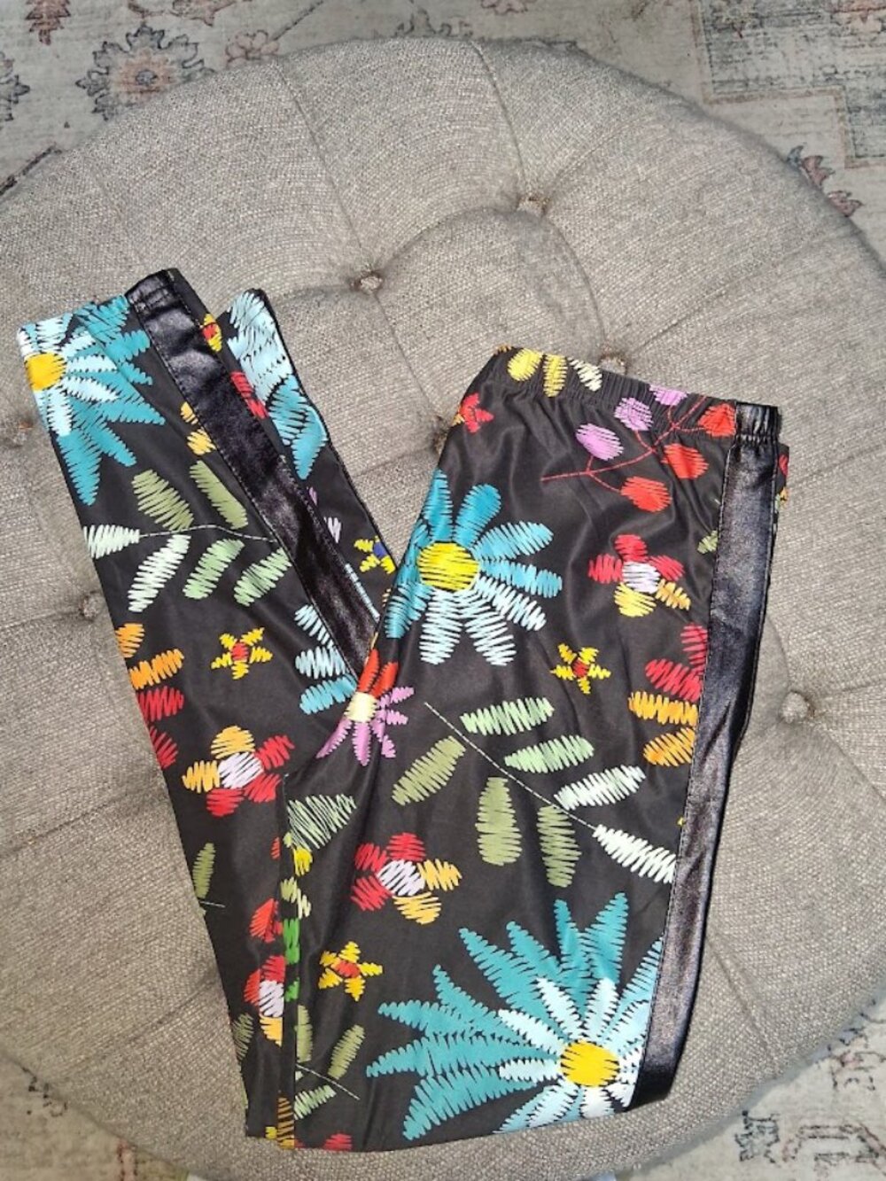 Lily by Firmiana Bold Flower 7/8 Leggings Sz L